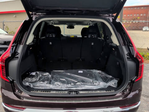 2026 Volvo XC90 B5 Core