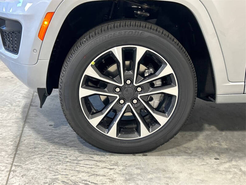 2025 Jeep Grand Cherokee Overland