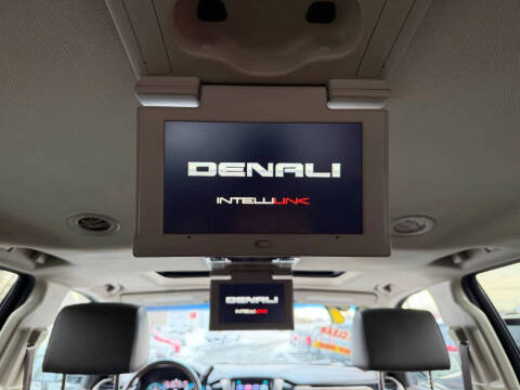 2017 GMC Yukon XL Denali