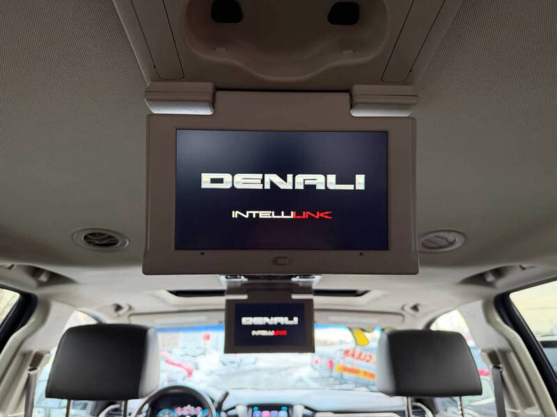 2017 GMC Yukon XL Denali