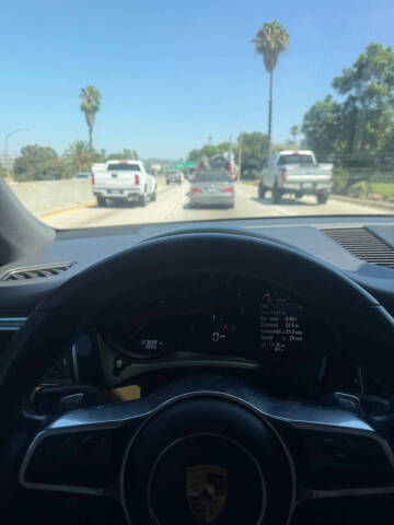 2017 Porsche Macan
