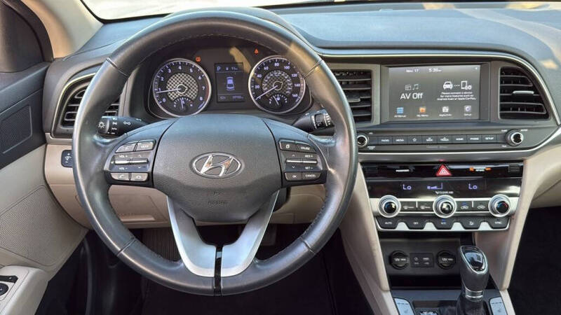 2020 Hyundai Elantra
