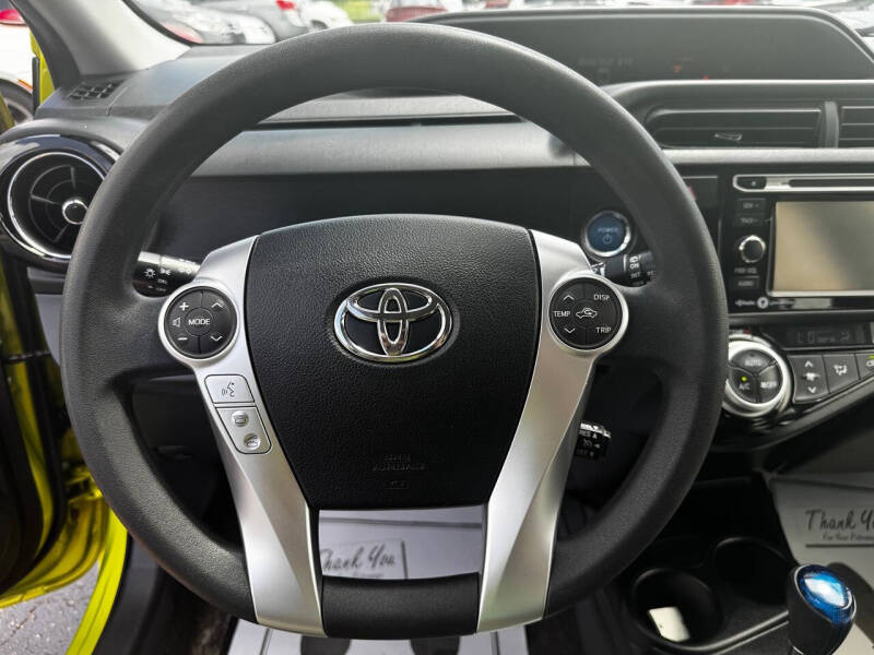 2015 Toyota Prius c Three