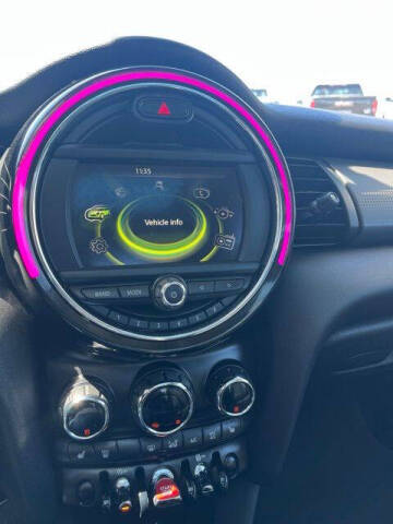 2017 MINI Hardtop 4 Door Cooper