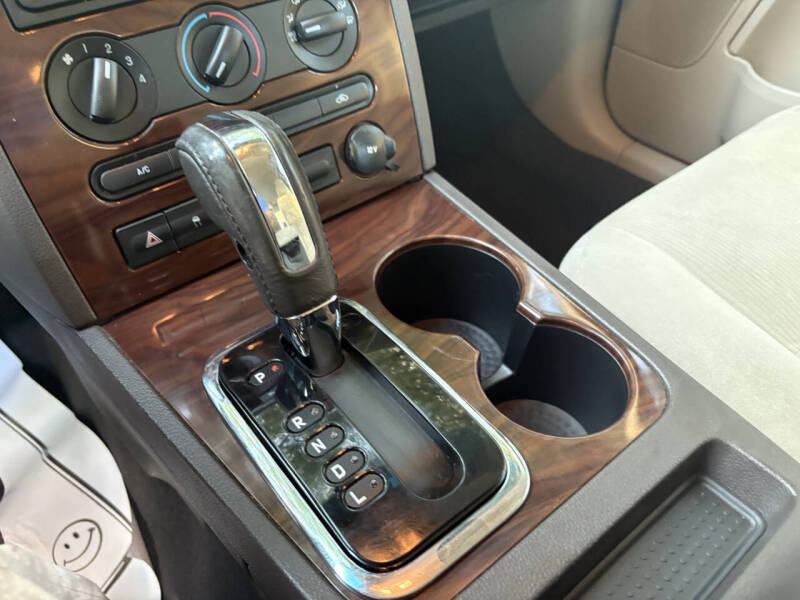 2008 Ford Taurus SEL