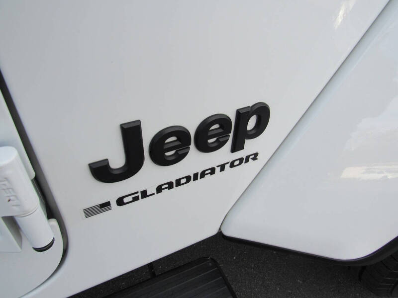 2023 Jeep Gladiator Sport S