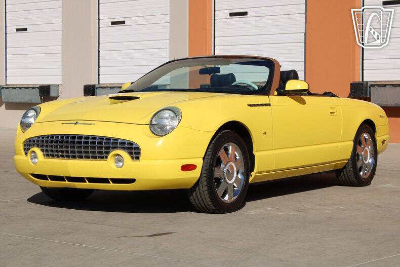 2004 Ford Thunderbird Deluxe
