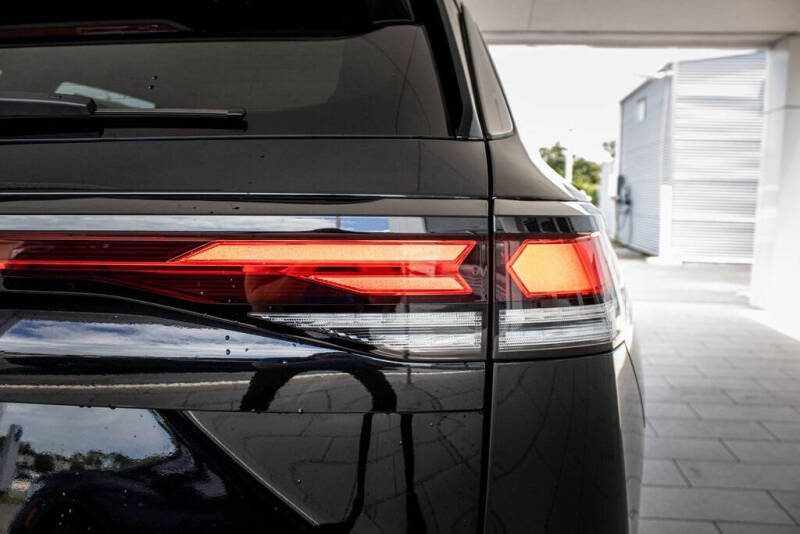 2025 Volkswagen Tiguan SE 4Motion