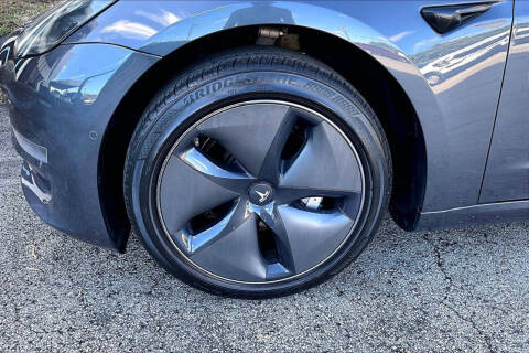 2020 Tesla Model 3 Standard Range Plus