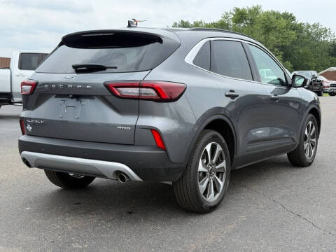 2024 Ford Escape Platinum