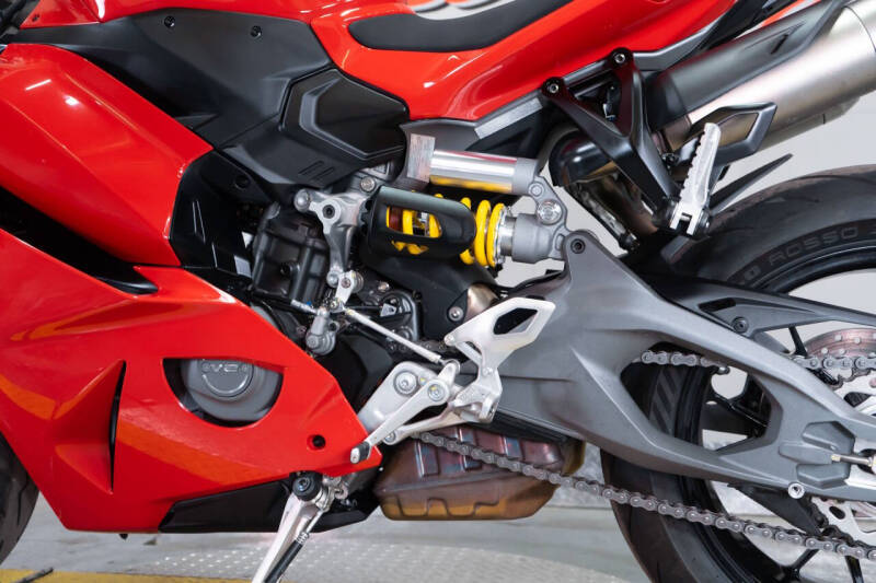 2026 Ducati Panigale V2