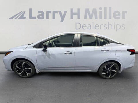 2025 Nissan Versa SR