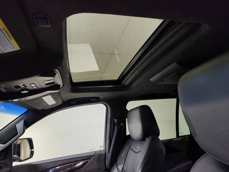 2016 Cadillac Escalade Platinum