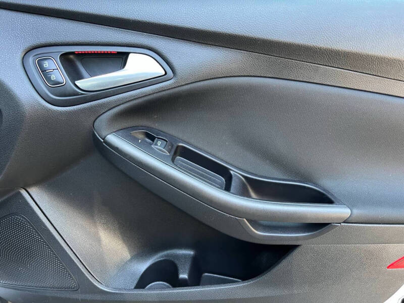 2017 Ford Focus SEL