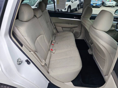 2010 Subaru Outback 2.5i Premium