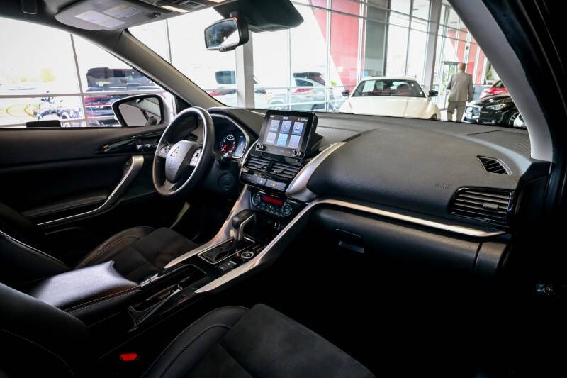 2022 Mitsubishi Eclipse Cross SE