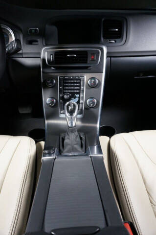 2013 Volvo S60 T5 Premier Plus