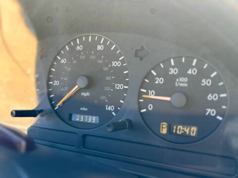 2000 Mercedes-Benz M-Class ML 320