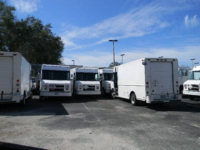 2002 Freightliner MT45 Chassis