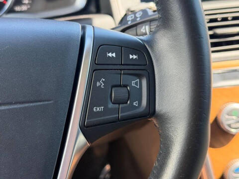 2017 Volvo XC60 T5 Inscription