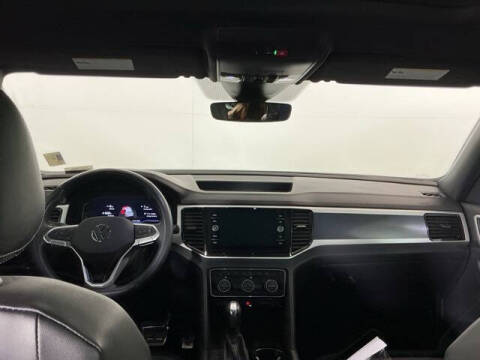 2022 Volkswagen Atlas Cross Sport V6 SEL Premium R-Line 4Motion