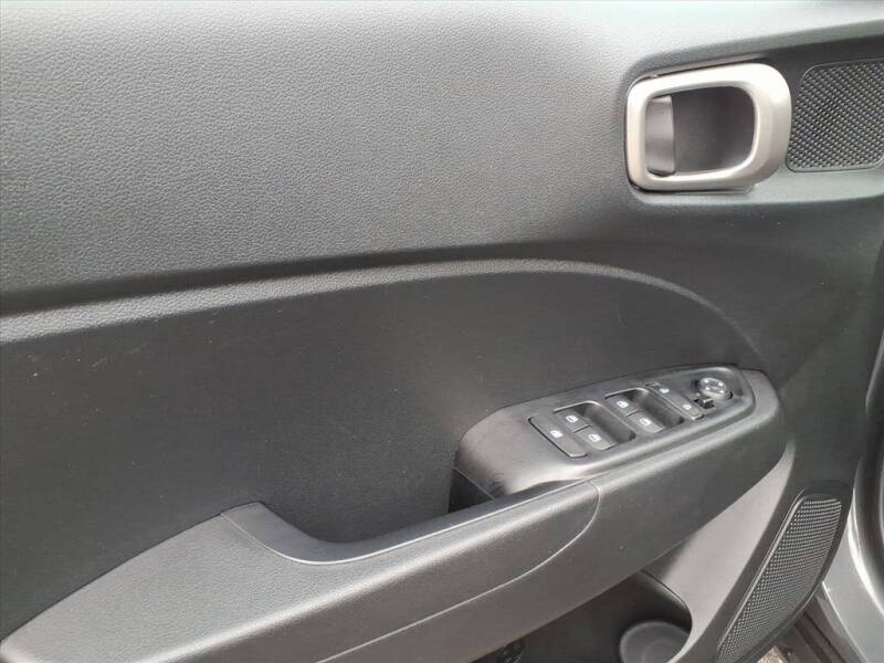 2024 Hyundai Venue SE