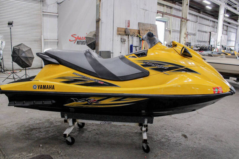 2013 Yamaha GP 800 R