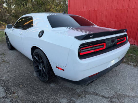 2016 Dodge Challenger R/T Shaker