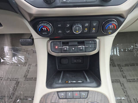 2021 GMC Acadia Denali