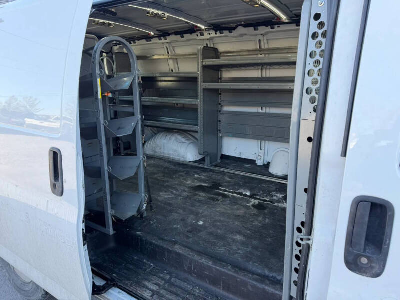 2021 Chevrolet Express 2500