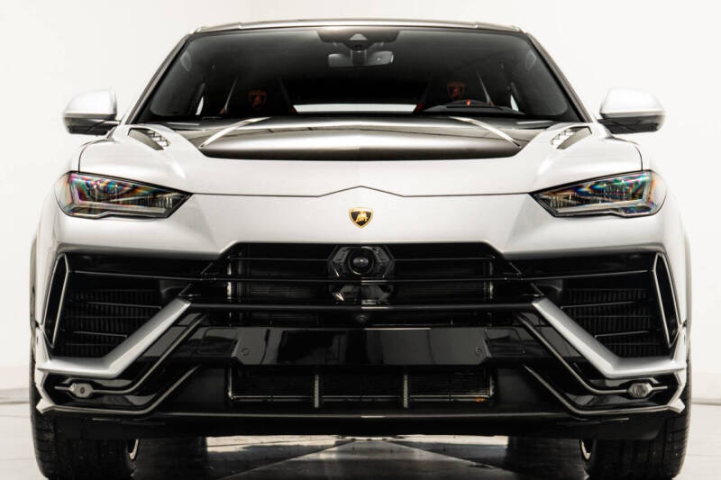 2024 Lamborghini Urus Performante