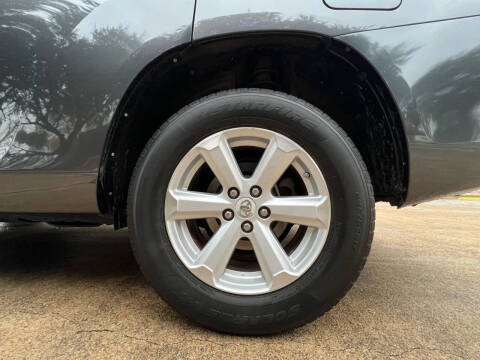 2010 Toyota Highlander SE