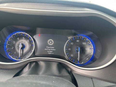 2025 Chrysler Pacifica Select
