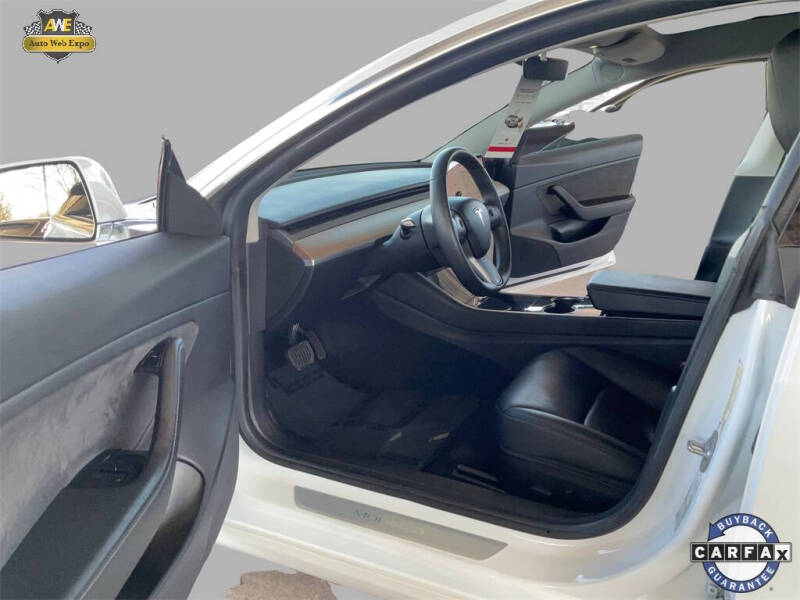 2019 Tesla Model 3 Mid Range