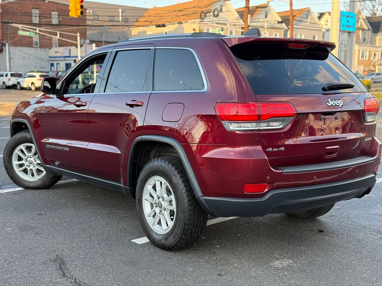 2019 Jeep Grand Cherokee Laredo E photo 10