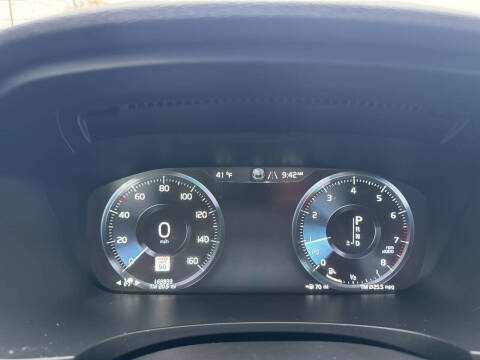 2018 Volvo S90 T5 Momentum