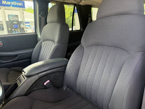 2004 Chevrolet Blazer LS