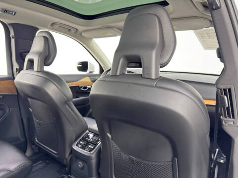 2022 Volvo XC90 Recharge T8 Inscription Expression 6P