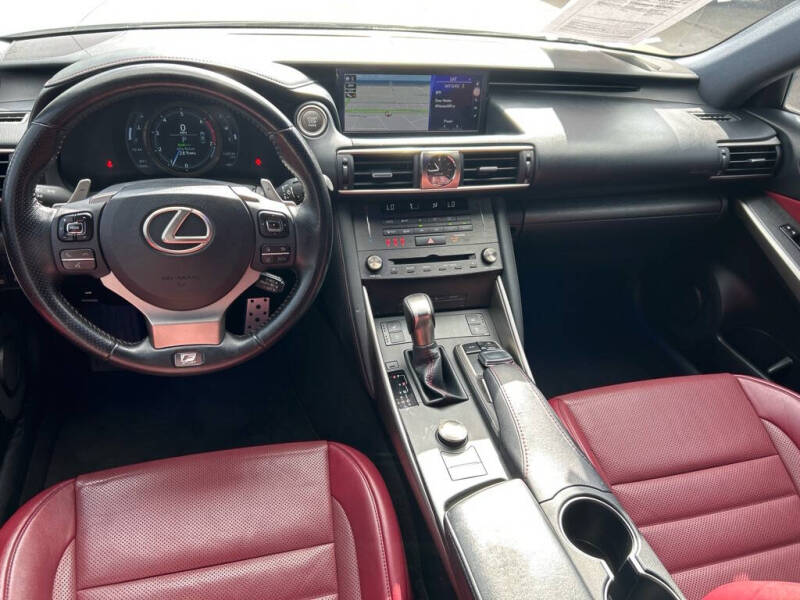 2019 Lexus IS 300