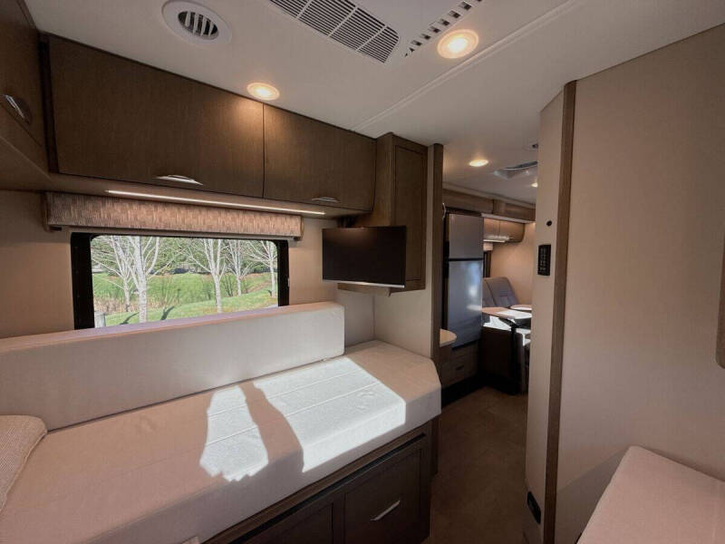 2024 Mercedes-Benz Sprinter