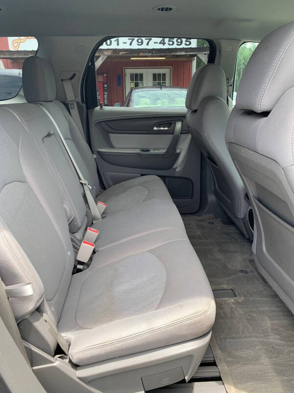 2016 GMC Acadia SLE-1