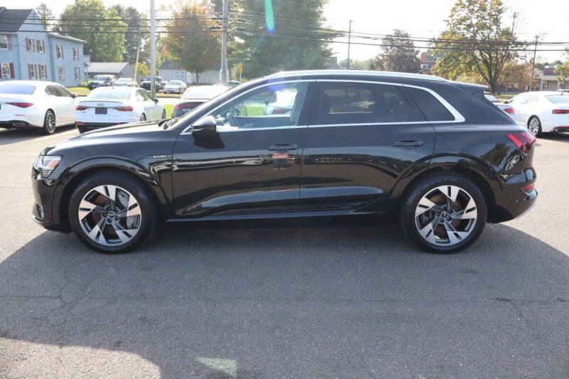 2021 Audi e-tron quattro Premium Plus