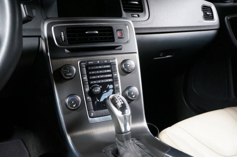 2013 Volvo S60 T5 Premier Plus