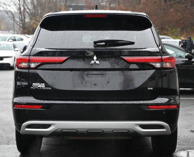2024 Mitsubishi Outlander