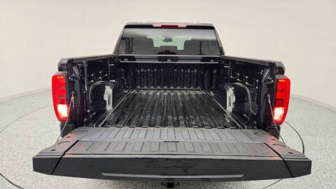 2025 GMC Sierra 1500 Elevation Standard