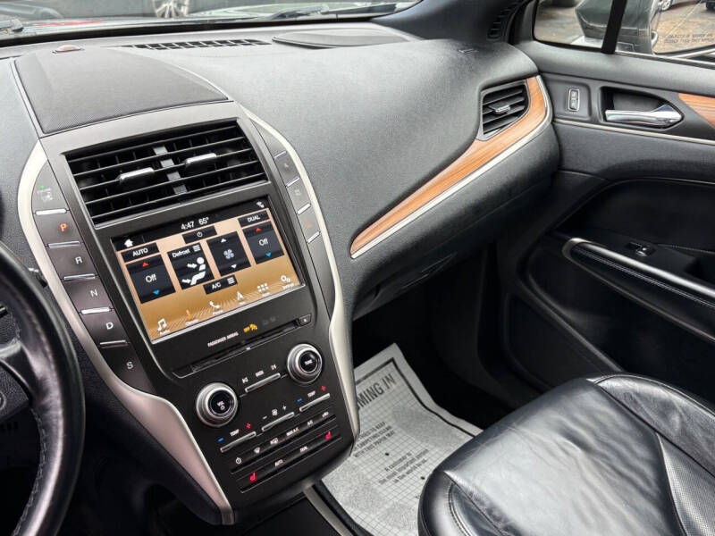 2017 Lincoln MKC Select
