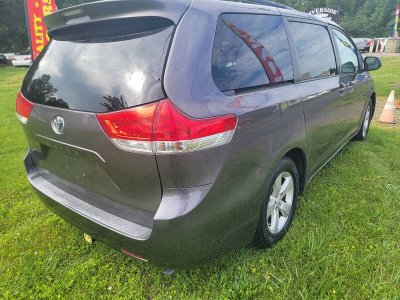 2011 Toyota Sienna