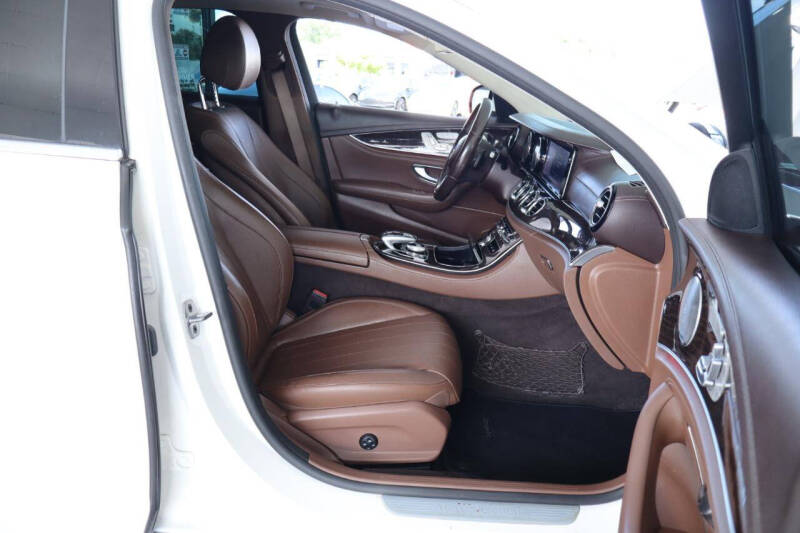 2019 Mercedes-Benz E-Class E 300