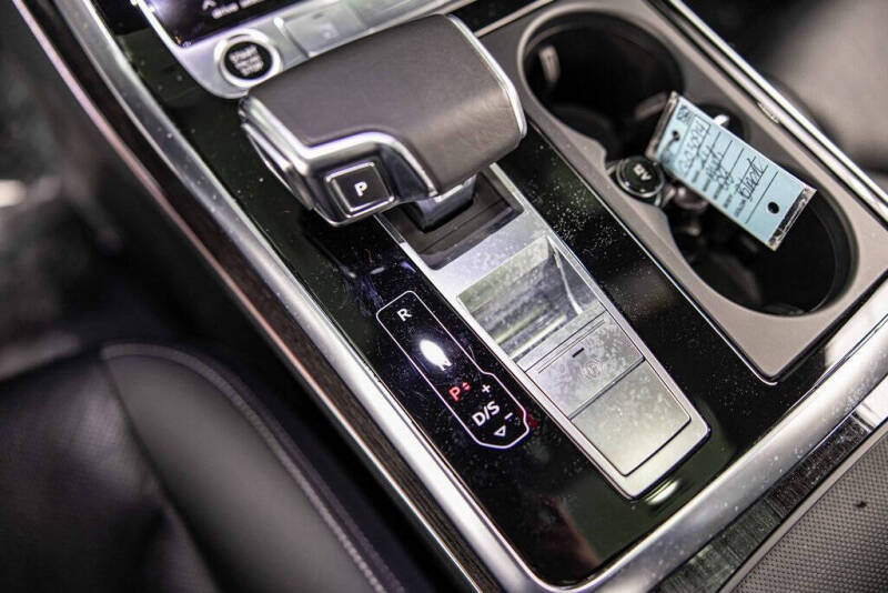 2021 Audi Q8 quattro Prestige 55 TFSI