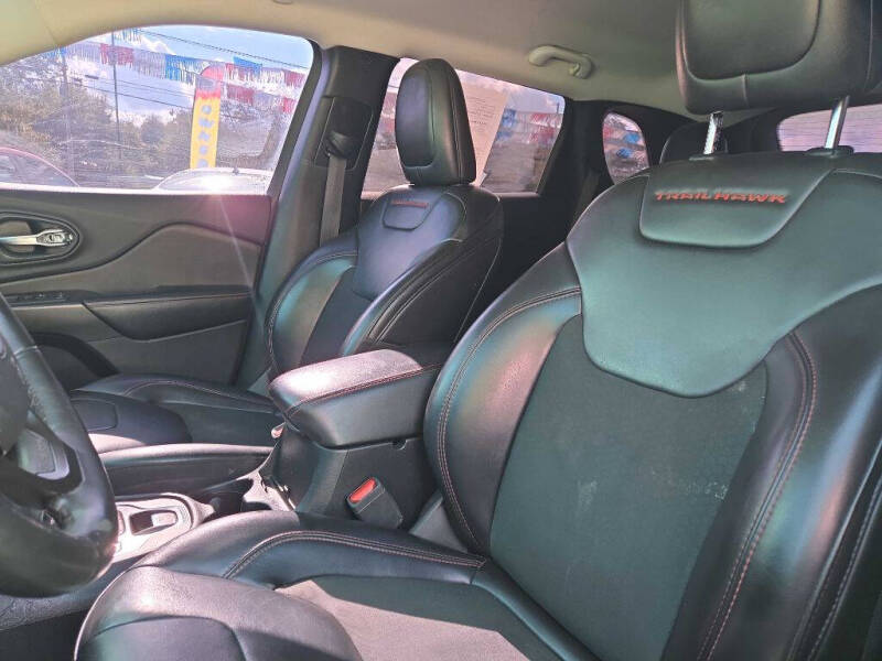 2019 Jeep Cherokee Trailhawk